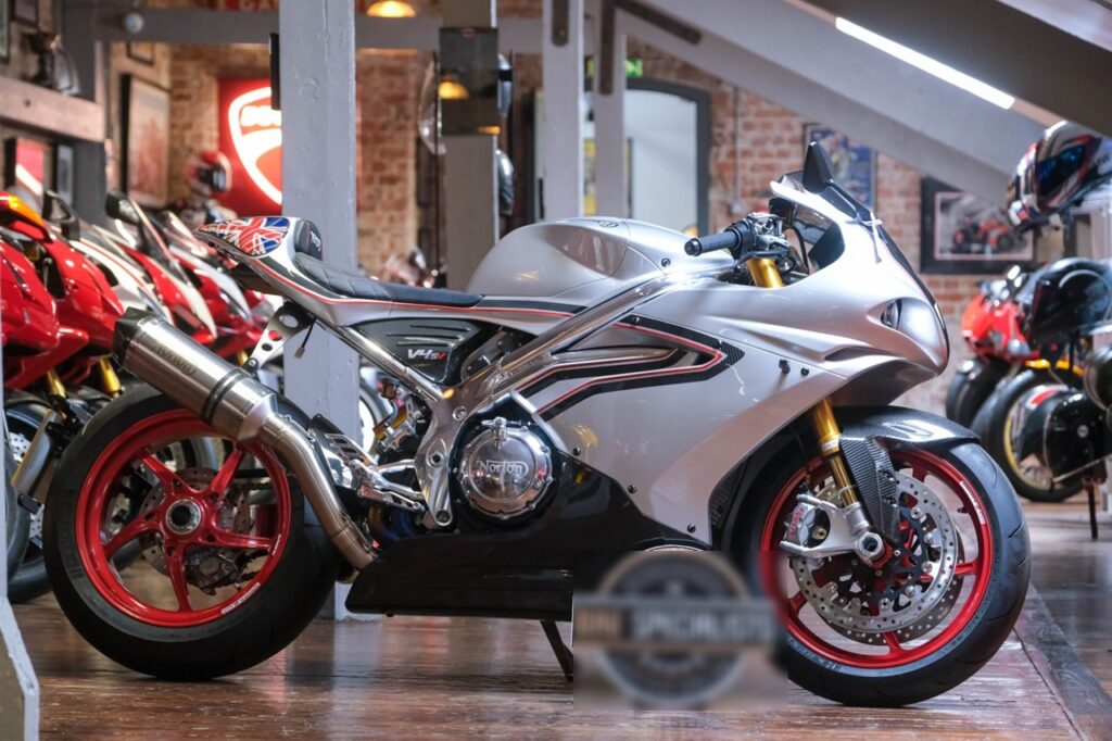 NORTON V4 SV